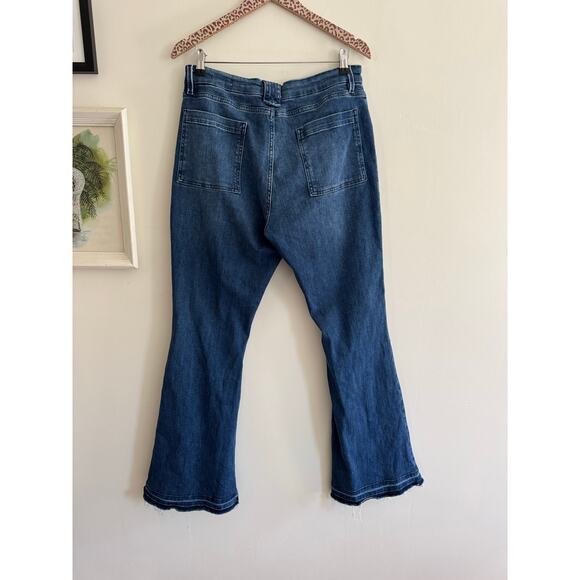 FRAME Le High Flare Trapunto Stitch Jeans in Aurora Size 33 - Picture 7 of 7